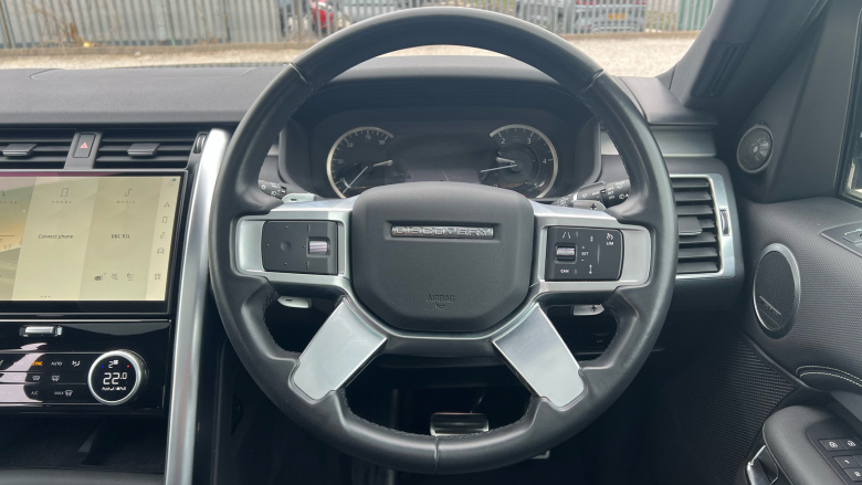 Land Rover Discovery 3.0 D300 R-Dynamic SE 5dr Auto Diesel Station Wagon